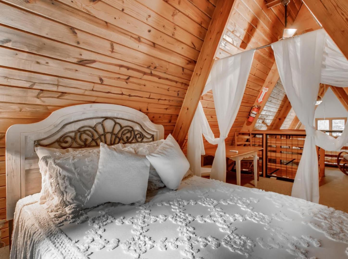 Chalet Rolling Waters Gatlinburg