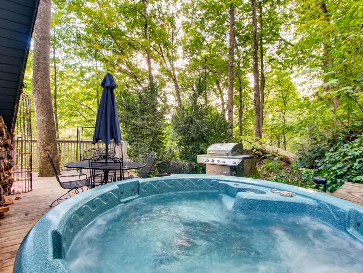 Rolling Waters Chalet *